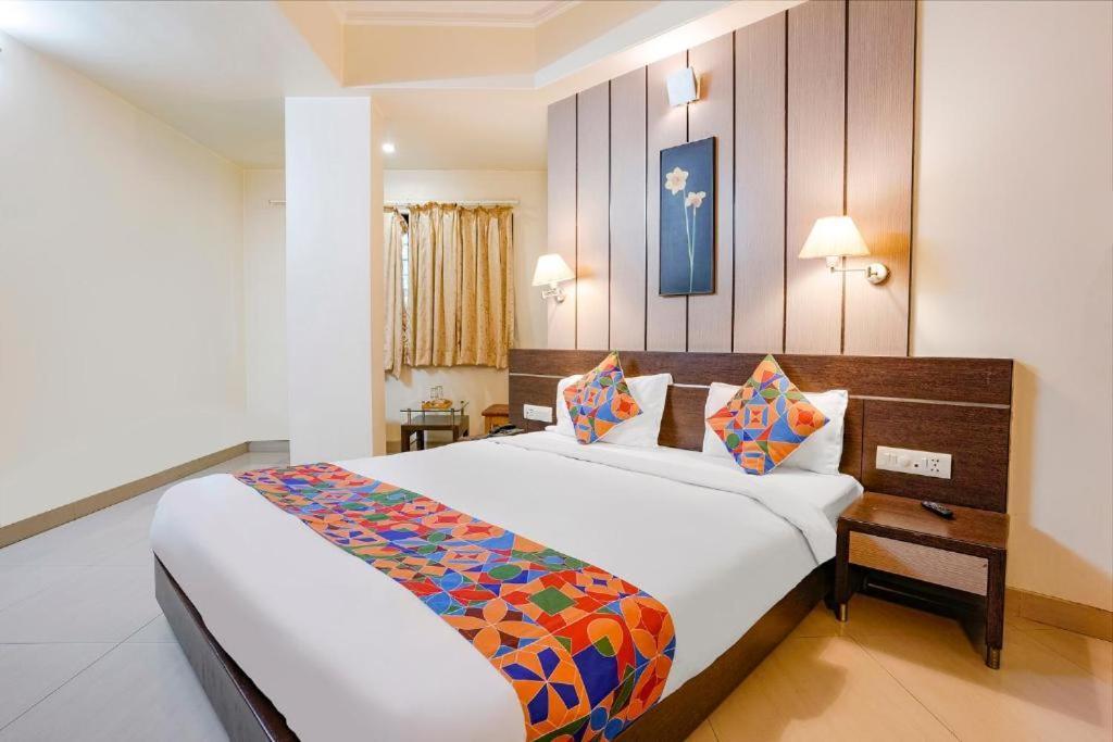 Hotel Gandharva Residency Swargate Pune Exterior foto