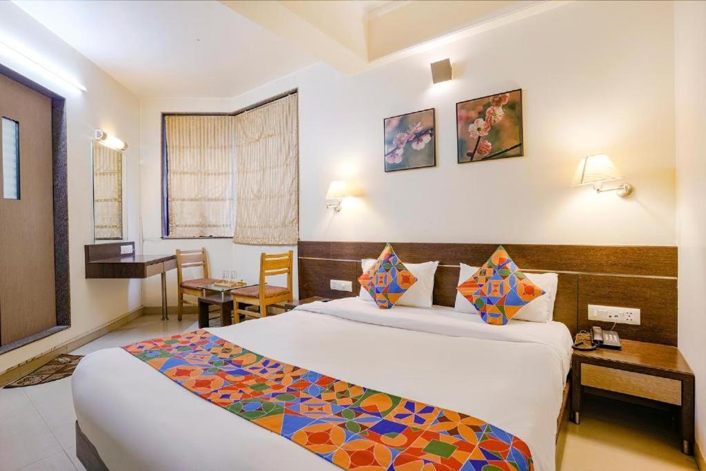 Hotel Gandharva Residency Swargate Pune Exterior foto